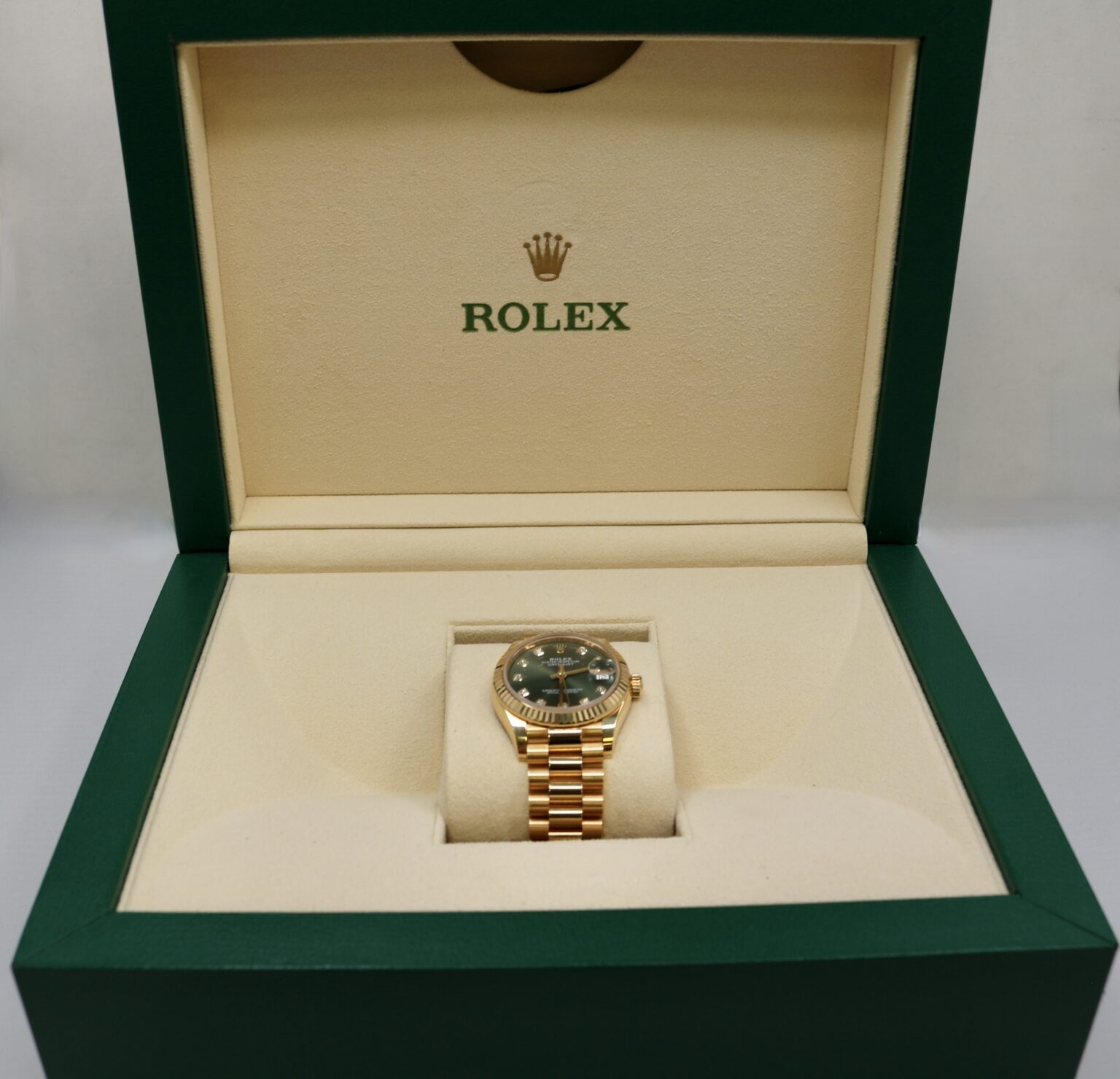 Rolex 18k 31mm Ladies Presidential in box