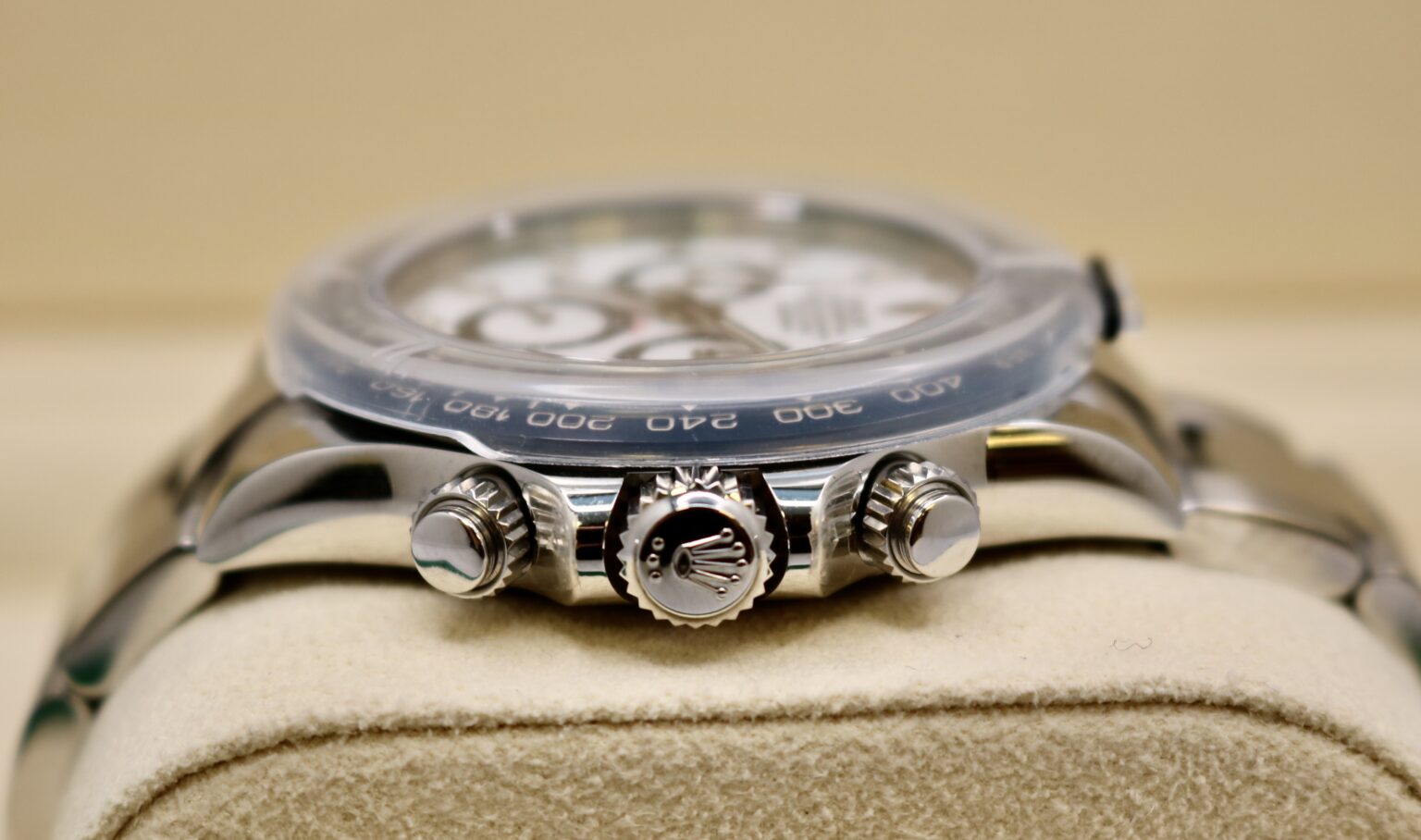 Rolex Daytona 'Panda' side view