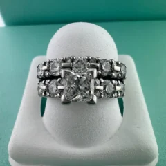 DIAMOND RING best collateral